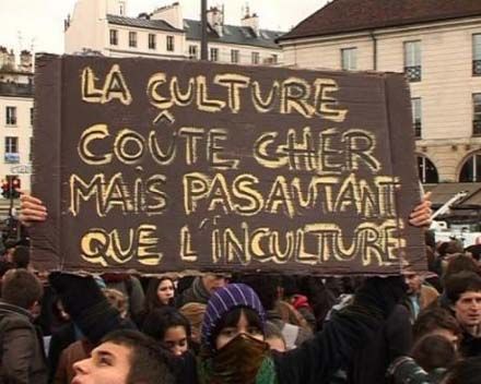 <a target="blank" href="http://mesgrainsdesel.canalblog.com/archives/2008/09/25/10713675.html">La culture coûte cher, mais pas autant que l'inculture</a>